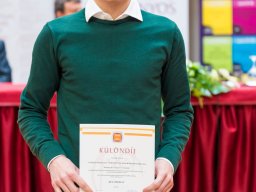 Záró rendezvény--hallgatói díjak átadása