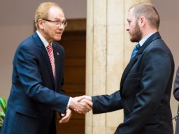 zaro_17_20170426_1033943699