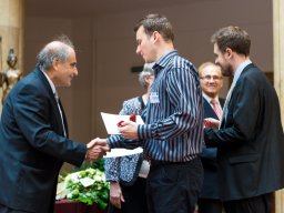 zaro_21_20170426_1365343515