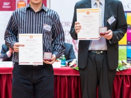 zaro_22_20170426_1854439784