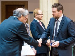 zaro_23_20170426_2088682327