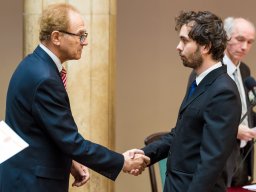 zaro_58_20170426_1177903732