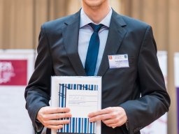 zaro_78_20170426_1817857587